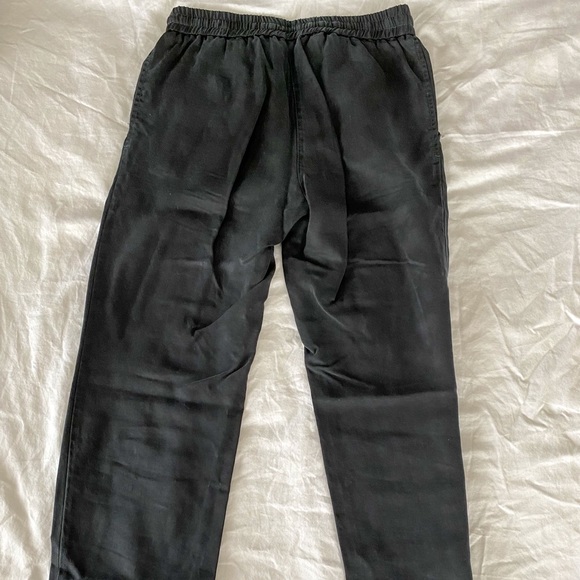 2/$50💙 CLOSET CLEAN OUT: Aritzia joggers - Picture 7 of 8